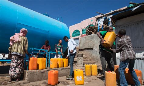  Das Addis Abeba Water Crisis Forum: Eine unerwartete Plattform für die Wasserversorgung in Äthiopien