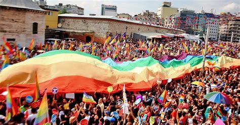 Der Istanbul Queer Fest: Eine Explosion der Inklusion und des Widerstands gegen gesellschaftliche Normen